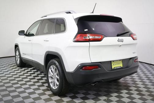 Bright White Clearcoat 2016 Jeep Cherokee Latitude
