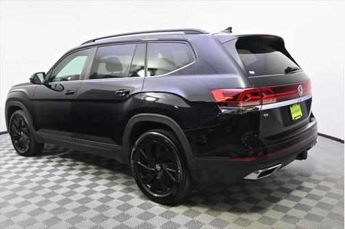 2024 Volkswagen Atlas 2.0T SE w/Technology 4MOTION