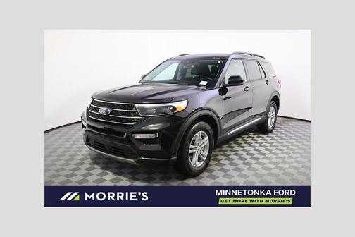Black Metallic 2024 Ford Explorer XLT