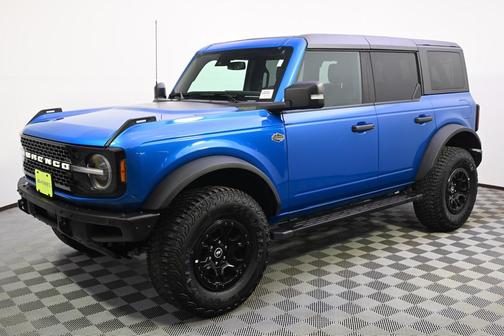 Velocity Blue Metallic 2023 Ford Bronco Wildtrak