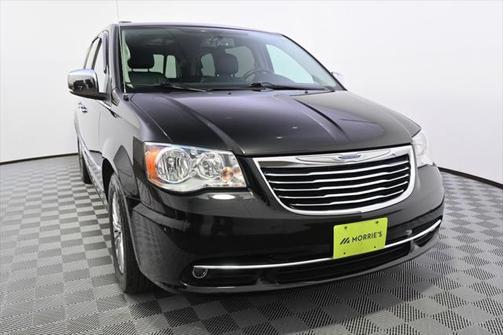 2015 Chrysler Town & Country Touring-L
