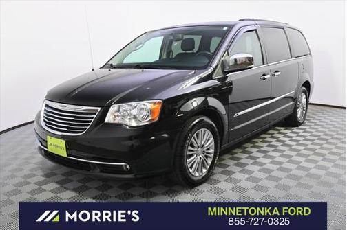 2015 Chrysler Town & Country Touring-L