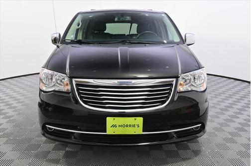 2015 Chrysler Town & Country Touring-L