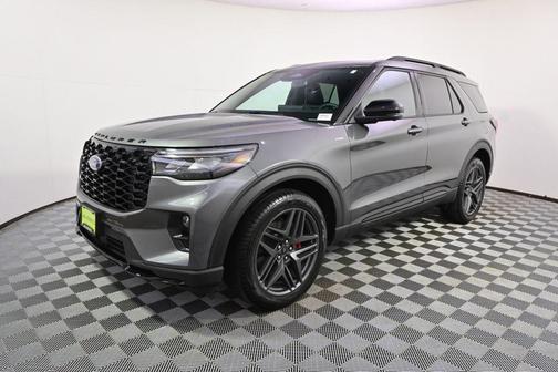 Carbonized Gray Metallic 2026 Ford Explorer ST-Line