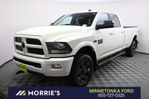 2017 RAM 2500 Laramie Crew Cab 4x4 8' Box