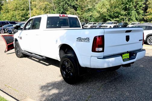 2017 RAM 2500 Laramie Crew Cab 4x4 8' Box