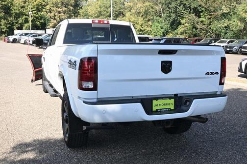 2017 RAM 2500 Laramie Crew Cab 4x4 8' Box