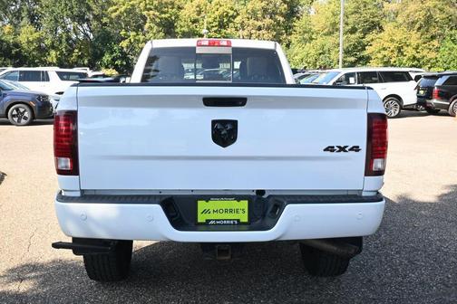 2017 RAM 2500 Laramie Crew Cab 4x4 8' Box