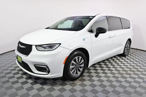 Bright White Clearcoat 2024 Chrysler Pacifica Hybrid Select
