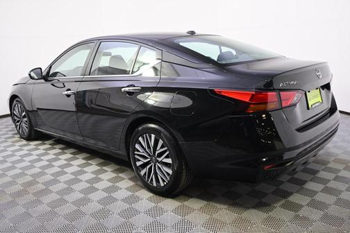 Super Black 2025 Nissan Altima 2.5 SV