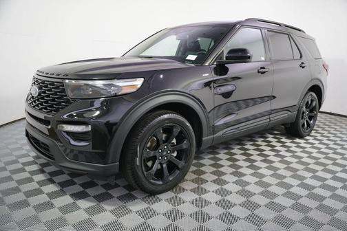 Agate Black Metallic 2023 Ford Explorer ST-Line