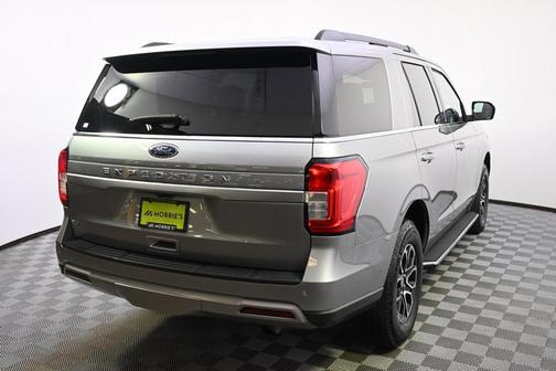 Iconic Silver Metallic 2022 Ford Expedition XLT