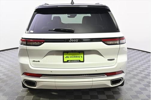 2022 Jeep Grand Cherokee Summit