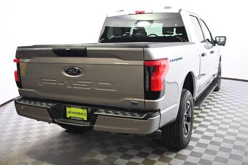 2023 Ford F-150 Lightning XLT