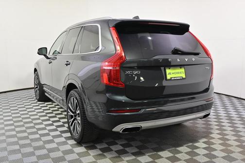 2021 Volvo XC90 T5 Momentum