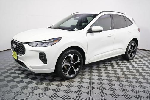 Star White Metallic Tri-Coat 2023 Ford Escape ST-Line Select