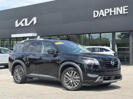 Super Black 2024 Nissan Pathfinder SL FWD