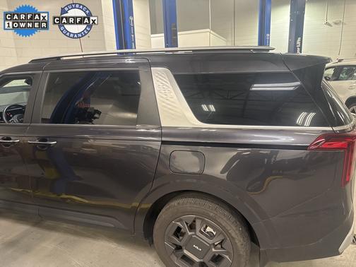 2025 Kia Carnival Hybrid EX