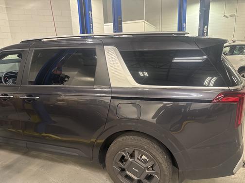 2025 Kia Carnival Hybrid EX