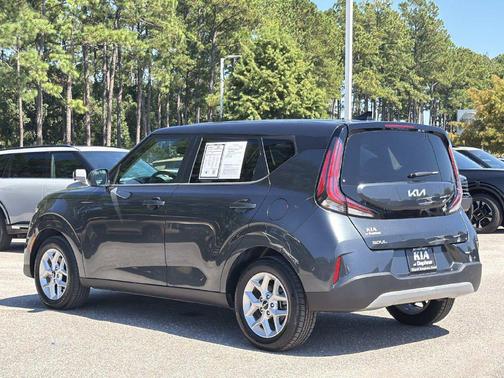 Gravity Gray 2025 Kia Soul LX