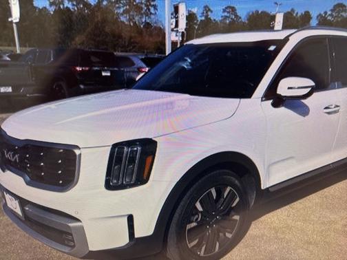 Glacial White Pearl 2023 Kia Telluride SX