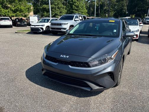 Gray 2024 Kia Forte LXS