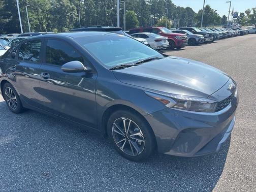 Gray 2024 Kia Forte LXS