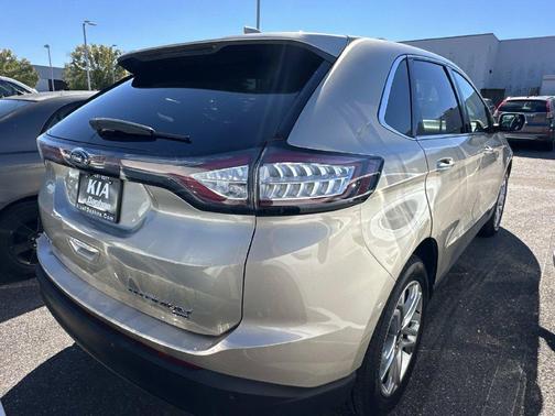 White Gold Metallic 2018 Ford Edge Titanium