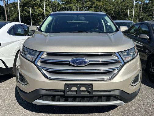 White Gold Metallic 2018 Ford Edge Titanium