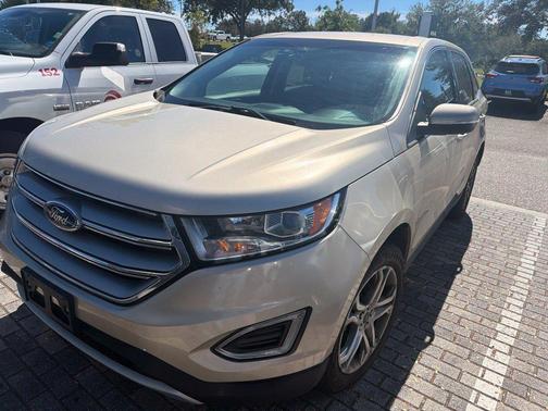 White Gold Metallic 2018 Ford Edge Titanium