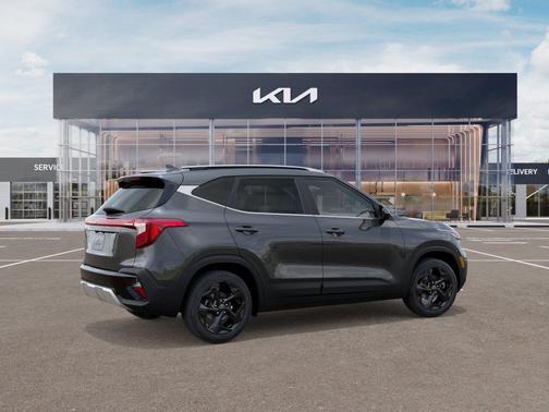 Gravity Gray 2026 Kia Seltos EX