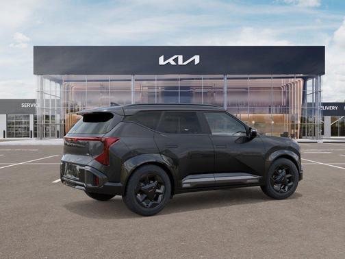 Interstellar Gr 2027 Kia Seltos X-Line S