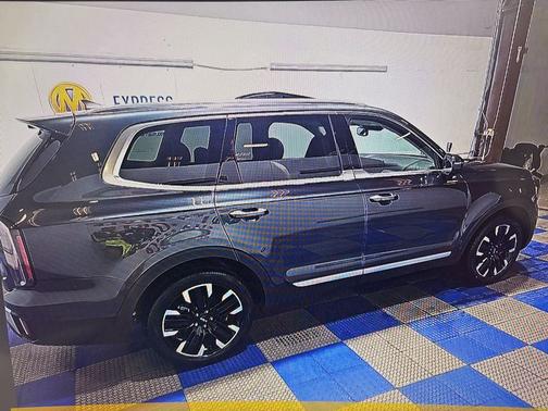 2023 Kia Telluride SX