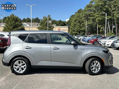 2024 Kia Soul LX