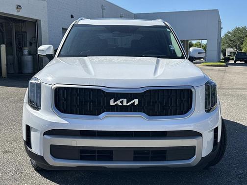 Glacial White Pearl 2024 Kia Telluride EX