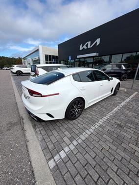 Snow White Pearl 2022 Kia Stinger GT-Line