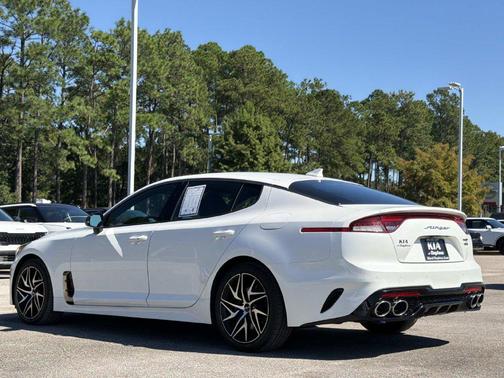 Snow White Pearl 2022 Kia Stinger GT-Line