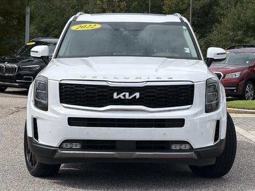 Glacial White Pearl 2022 Kia Telluride SX