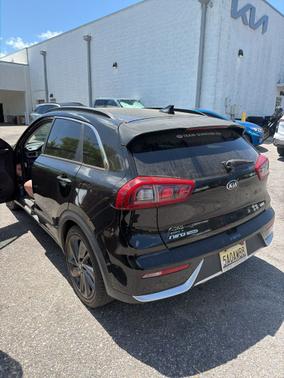 Aurora Black Pearl 2017 Kia Niro EX