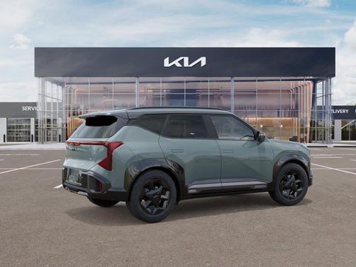 Iceberg Green 2027 Kia Seltos X-Line S