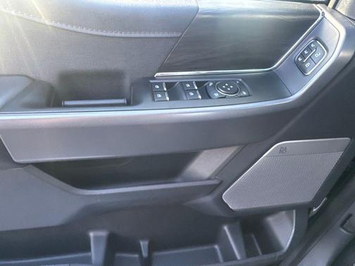 Agate Black Metallic 2025 Ford F-150 Lariat