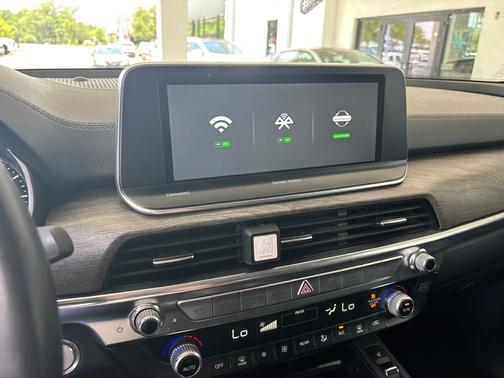 White Pearl 2022 Kia Telluride SX