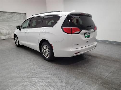 2020 Chrysler Voyager LXI