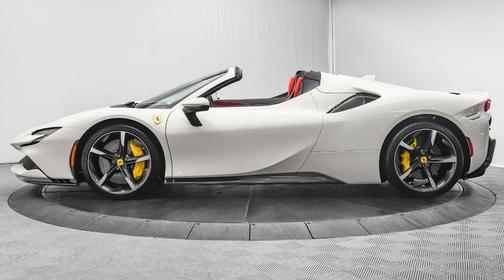 2022 Ferrari SF90 Spider Spider