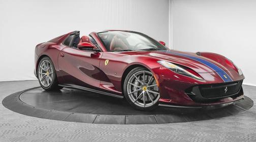 2021 Ferrari 812 GTS