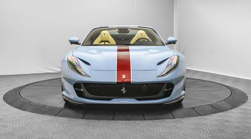 2022 Ferrari 812 GTS