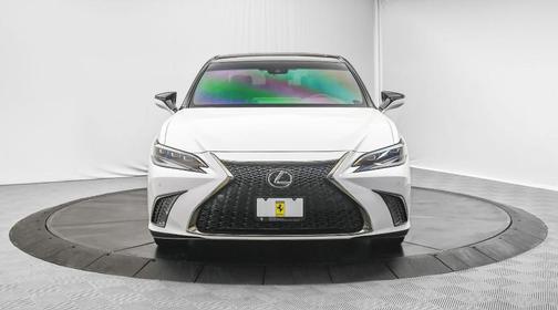 2023 Lexus ES 300h Base