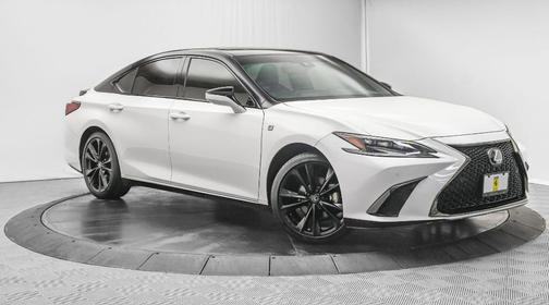 2023 Lexus ES 300h Base