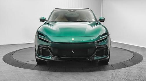 2025 Ferrari Purosangue Verde Pino