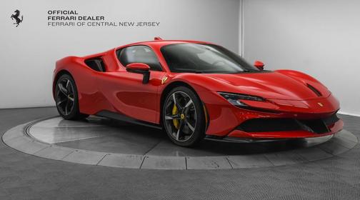 2022 Ferrari SF90 Stradale in Rosso Corsa
